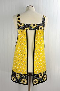 Charming Bees & Sunflowers Pinafore with no ties, relaxed fit smock with pockets, sunny yellow kitchen apron  XS - 5X