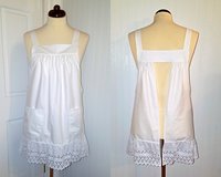 XS to 5X White Pinafore Apron with eyelet ruffle, relaxed fit smock with pockets, cosplay apron handmade after order