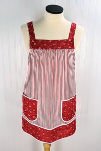 SHIPS FAST~ Red Stripe Valentine Pinafore with no ties, relaxed fit smock with pockets, standard size Red Heart Apron L/XL/2X, Ready to Ship