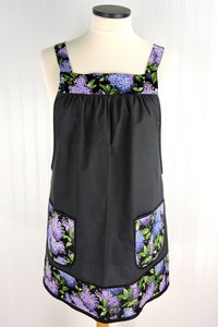 SHIPS FAST ~ Lilac Pindot Pinafore Apron with no ties, relaxed fit smock with pockets, spring floral apron fits L/XL/2X, ready to ship