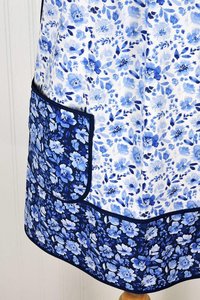 Classic Blue Floral Scrapbuster Pinafore with no ties, plus size smock apron with pockets, ready to ship fits L/XL/2X