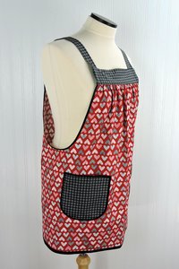 Red Flirt Hearts Valentine Pinafore with no ties, relaxed fit smock with pockets, standard size L/XL/2X, SHIPS FAST