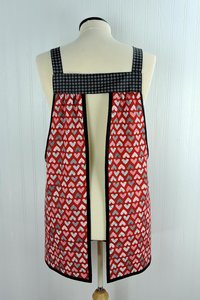 Red Flirt Hearts Valentine Pinafore with no ties, relaxed fit smock with pockets, standard size L/XL/2X, SHIPS FAST