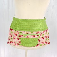 Strawberry Fields SCRAPBUSTER Teacher Apron with pockets, great for vendors with money pocket; servers;  event planner, fits waist up to 40"