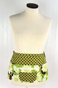 OOAK Water Lilies Multi-Pocket Apron with money pocket for vendors, servers, event planners; SHIPS FAST teacher gift fits waists up to 40"