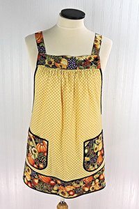 Sunflower Harvest Scrapbuster Pinafore with no ties (straps go straight over the shoulders) relaxed fit smock with pockets L/XL/2X ships now