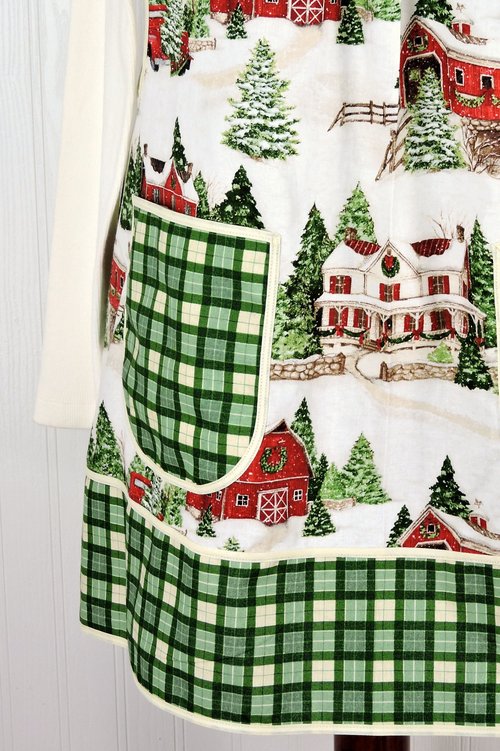 Evergreen Farm Pinafore with no ties, relaxed fit smock with pockets, Snowy Winter Scene Apron, handmade after order