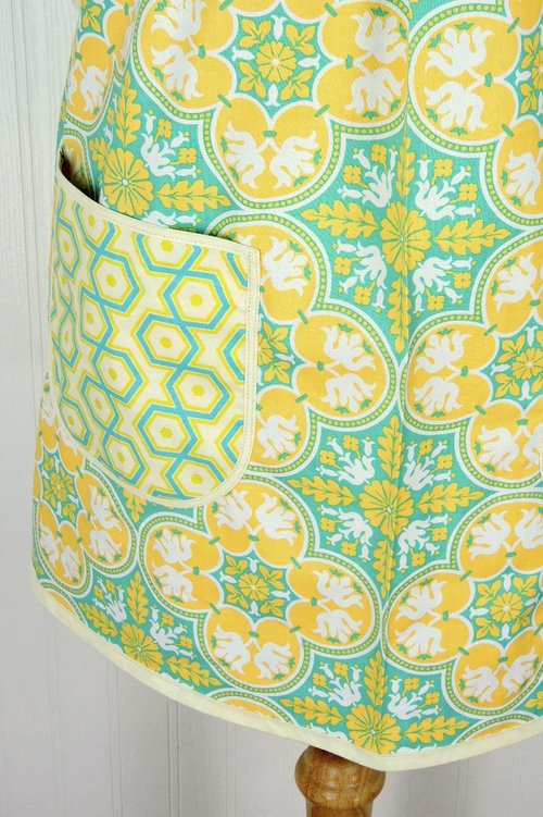 Notting Hill Historic Tile Pinafore Apron with no ties, relaxed fit smock with pockets fits L/XL/2X, Ready to Ship