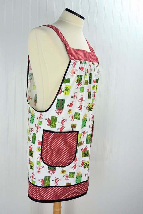 Holiday Tweets Scrapbuster Pinafore with no ties, relaxed fit smock with pockets, Christmas birds apron fits L-XL-2X SHIPS FAST