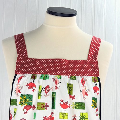 Holiday Tweets Scrapbuster Pinafore with no ties, relaxed fit smock with pockets, Christmas birds apron fits L-XL-2X SHIPS FAST
