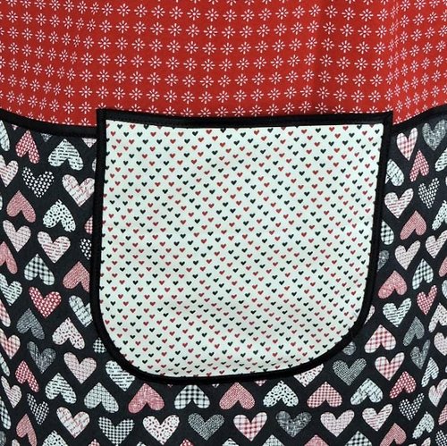 Flirty Hearts Scrapbuster Pinafore with no ties, relaxed fit smock with pockets for Valentine's Day, standard size L/XL/2X, SHIPS FAST