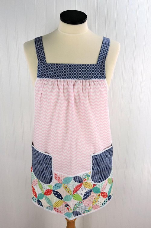 Vintage Happy Scrapbuster Pinafore with no ties (straps go straight over shoulders) relaxed fit smock with pockets, fits L/XL/2X, SHIPS NOW