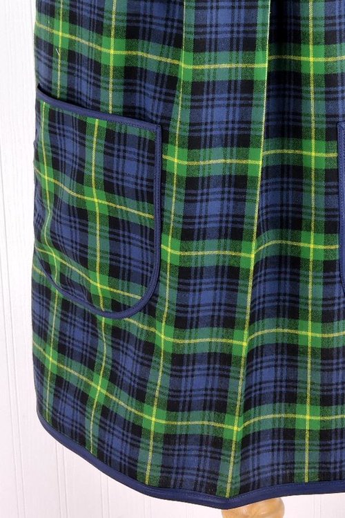 Totally Tartan Plaid Pinafore with no tie, relaxed fit smock with pockets, holiday apron for baking OR hosting, fits L/XL/2X, ready to ship