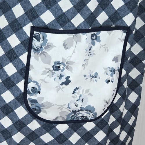 Tranquility Rose Trellis Pinafore with no ties (straps go straight over the shoulders) blue & white smock with pockets ready to ship L/XL/2X