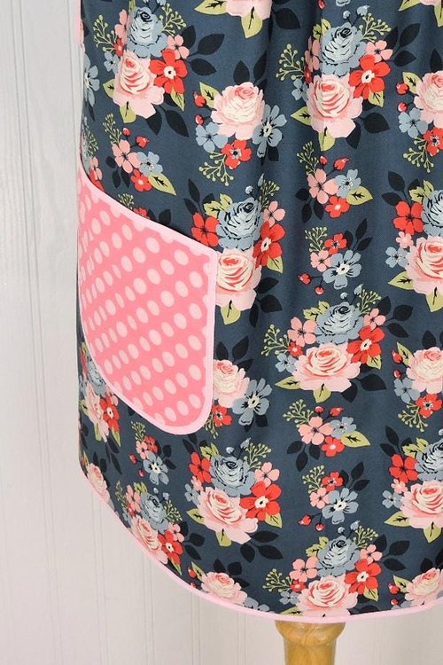 Vintage Charm Pinafore with no ties (straps go straight over the shoulders) relaxed fit smock apron with pockets L/XL/2X, ready to ship