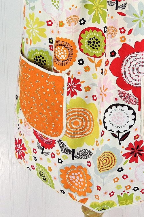 Matilda Floral (orange) Pinafore with no ties (straps go straight over the shoulders) relaxed fit smock with pockets fits L/XL/2X ships fast