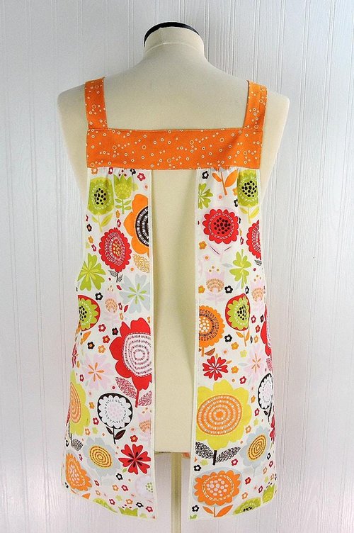 Matilda Floral (orange) Pinafore with no ties (straps go straight over the shoulders) relaxed fit smock with pockets fits L/XL/2X ships fast