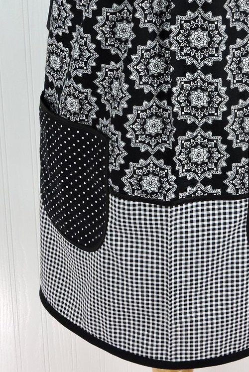 B/W Medallion Check Scrapbuster Pinafore with no ties (straps go straight over the shoulder) relaxed fit smock with pocket L/XL/2X ships now