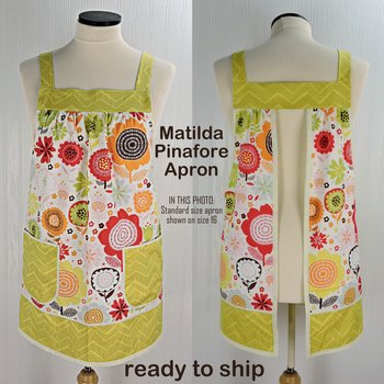 Matilda Floral Pinafore with no ties, relaxed fit smock with pockets, OOAK fall-colored apron fits L/XL/2X, ships fast